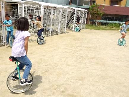 ベルマークの一輪車07