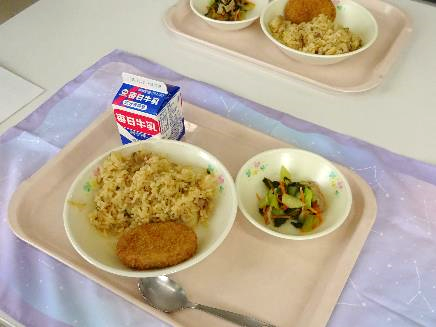 前期課程・給食試食会16