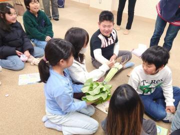 写真：八尾若ごぼう出前授業2