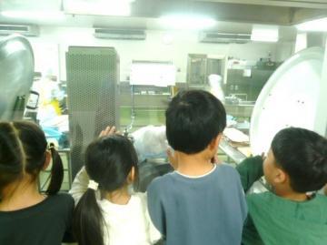 写真：給食室見学3