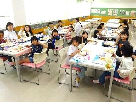2年生の給食交流会03