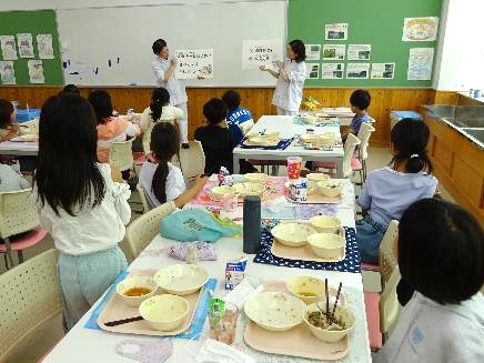 3年生の給食交流会21