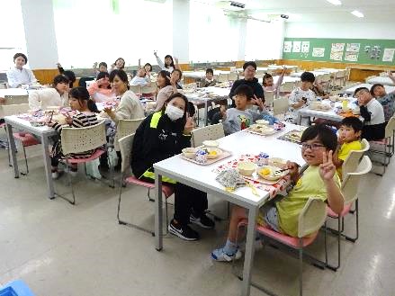 3年生の給食交流会22