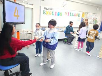 画像：2年生・Takayasu English Village03