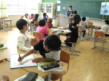 写真：理科の授業 4月25日2