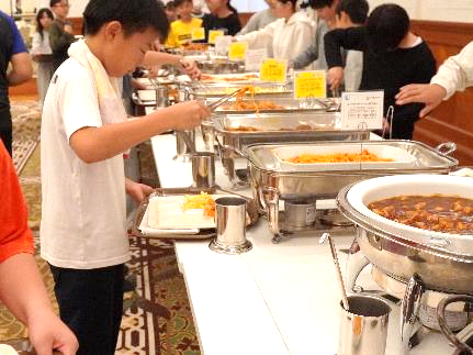 ホテルで夕食05