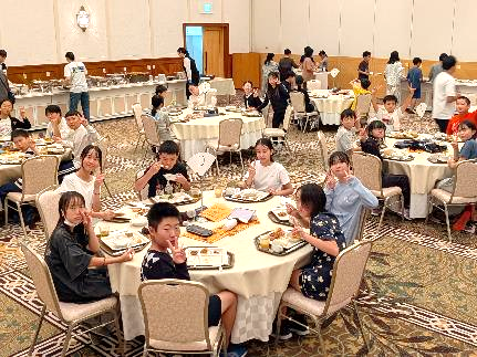 ホテルで夕食08