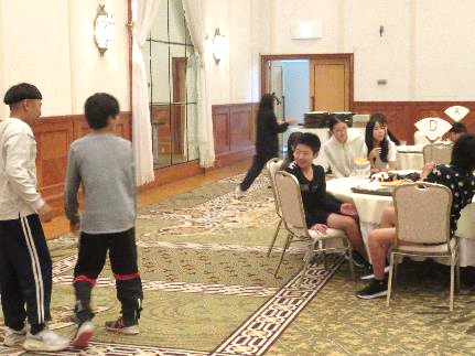 ホテルで夕食11