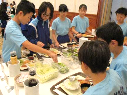 ホテルで朝食17