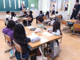 写真：国語の研究授業1