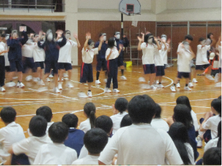 写真：スタンツ＆キャンドルファイヤー1