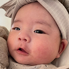 写真:赤ちゃん つき