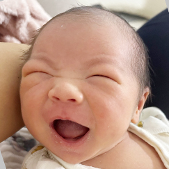 写真：赤ちゃん　おと