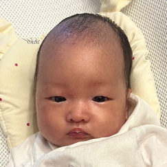 写真：赤ちゃん　あめ