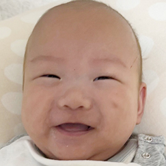 写真:赤ちゃん だん