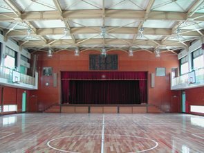 写真:高安西小学校内部2