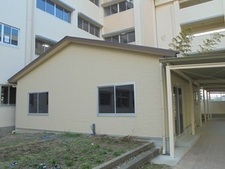 写真:八尾市立南高安中学校給食配膳室東面
