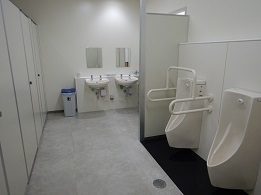 写真:男子便所