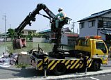写真：移動式クレーン車