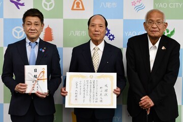写真：大松市長　イベントでの様子1