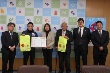 写真：大松市長　イベントでの様子3