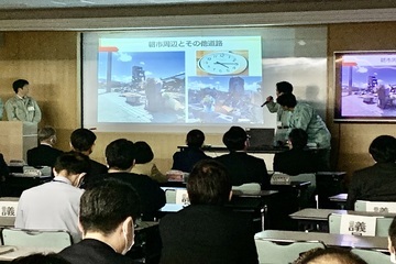 写真：大松市長　イベントでの様子8