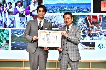 写真：大松市長　イベントでの様子9