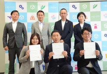 写真：大松市長　イベントでの様子3