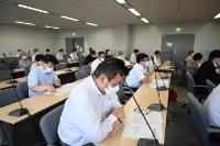 写真：議員のコンプライアンス　熱心に講義を受講(9)