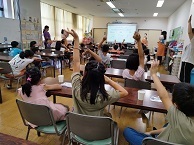 写真：学童向け「歯みがき」教室2