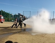 写真：消火活動体験