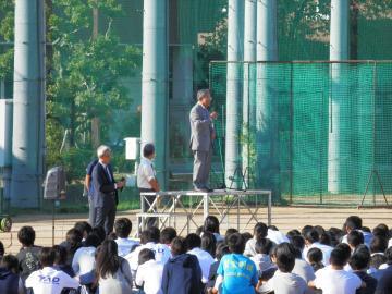 写真：連山選挙管理委員会委員長代理による講演