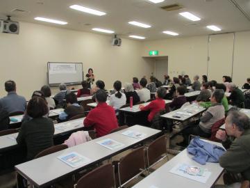 写真:講演会の様子