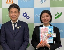 写真:記念撮影 (福嶋 愛純さん)
