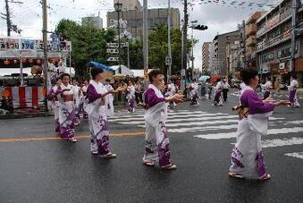 写真：流し節正調河内音頭の様子