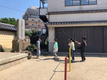 写真：常光寺撮影ロケの様子2