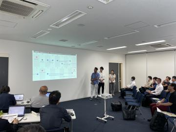 写真：公開プレゼンテーション1