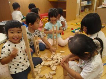 写真：3歳児　積み木