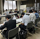写真：南高安地区健診の健診打合せ