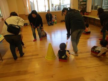 写真：1歳児年齢交流10