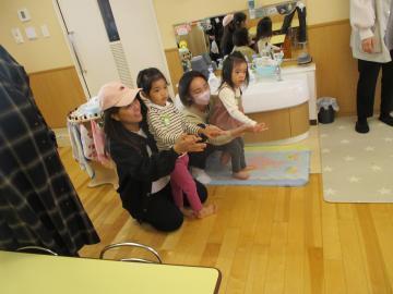 写真：2歳児年齢交流4