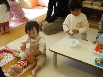 写真：2歳児年齢交流5