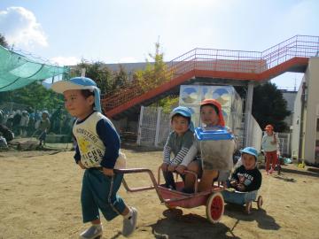 写真：令和5年度　わくわくたのしいこども園125