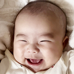 写真:赤ちゃん えま