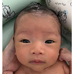 写真：赤ちゃん　ひなた