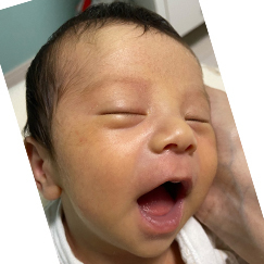 写真:赤ちゃん まいき