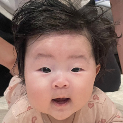 写真：赤ちゃん　めりあこーる