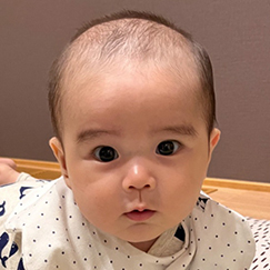 写真：赤ちゃん　オト