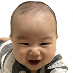 写真：赤ちゃん　かいせい