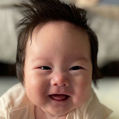 写真：赤ちゃん　あやと
